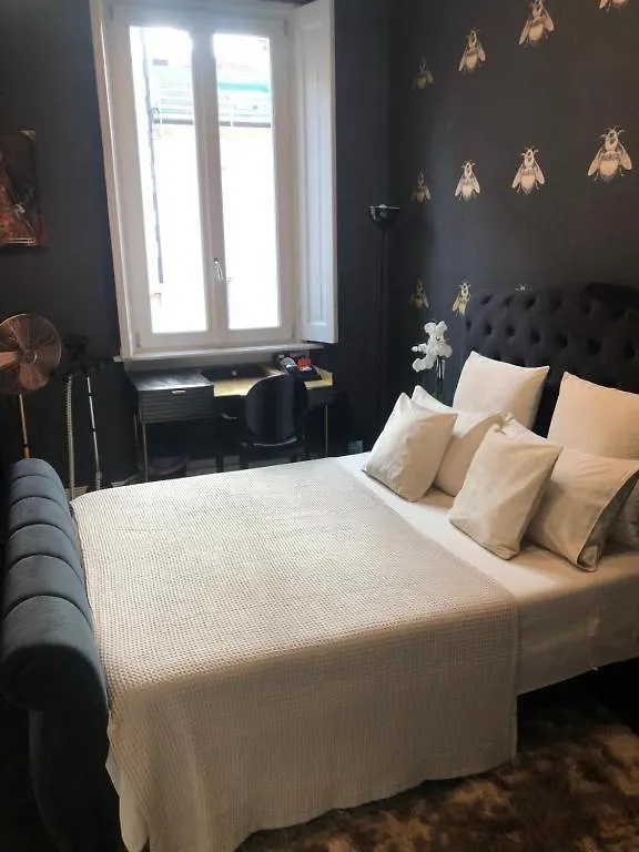 Lippi 42 Guest House Single Room'S In Villa With Garden Milan Italy