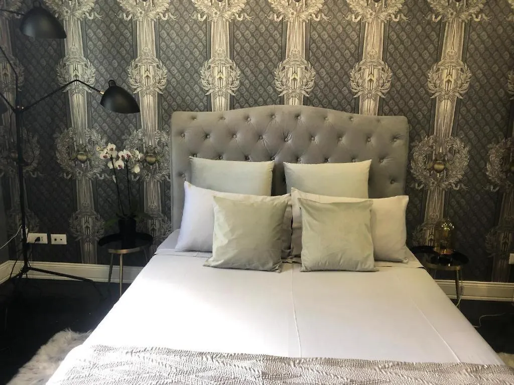 Lippi 42 Guest House Single Room'S In Villa With Garden Milan