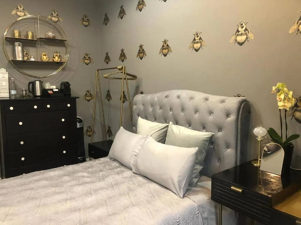 Lippi 42 Guest House Single Room'S In Villa With Garden Milan Italy