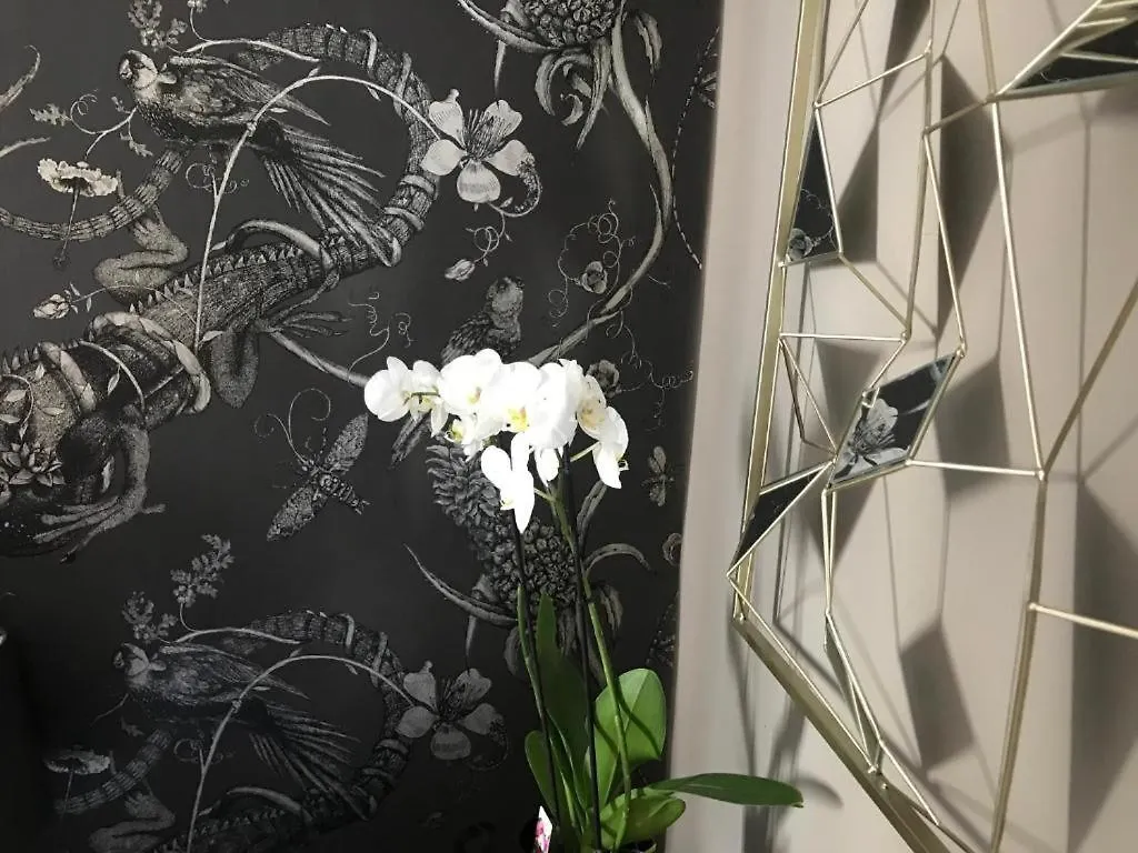 Lippi 42 Guest House Single Room'S In Villa With Garden Milan