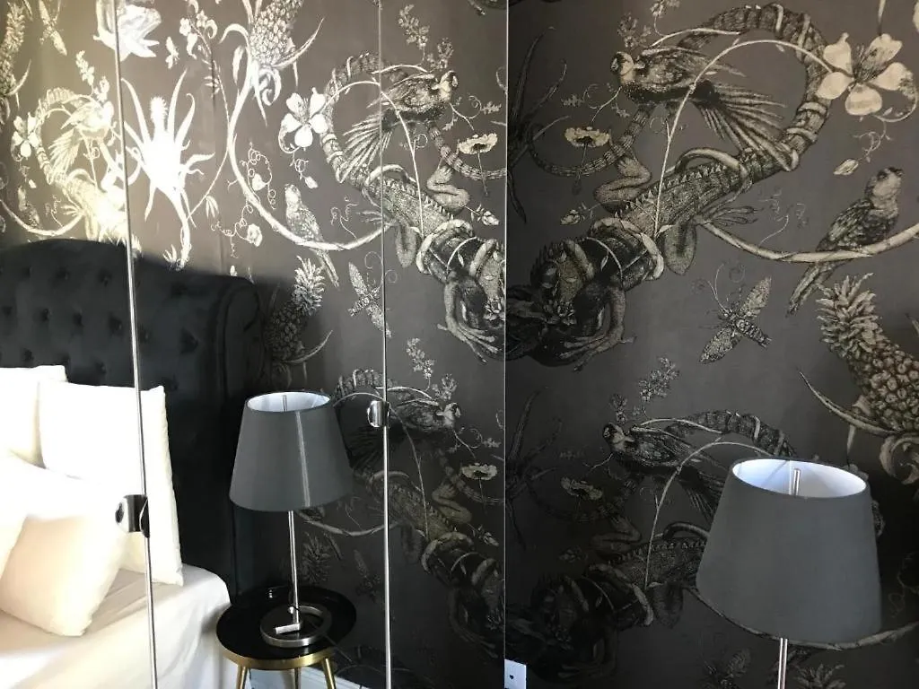 Lippi 42 Guest House Single Room'S In Villa With Garden Milan