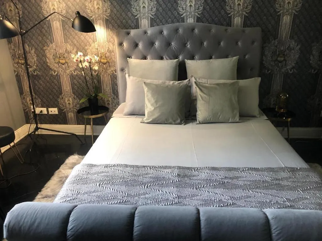 Lippi 42 Guest House Single Room'S In Villa With Garden Milan
